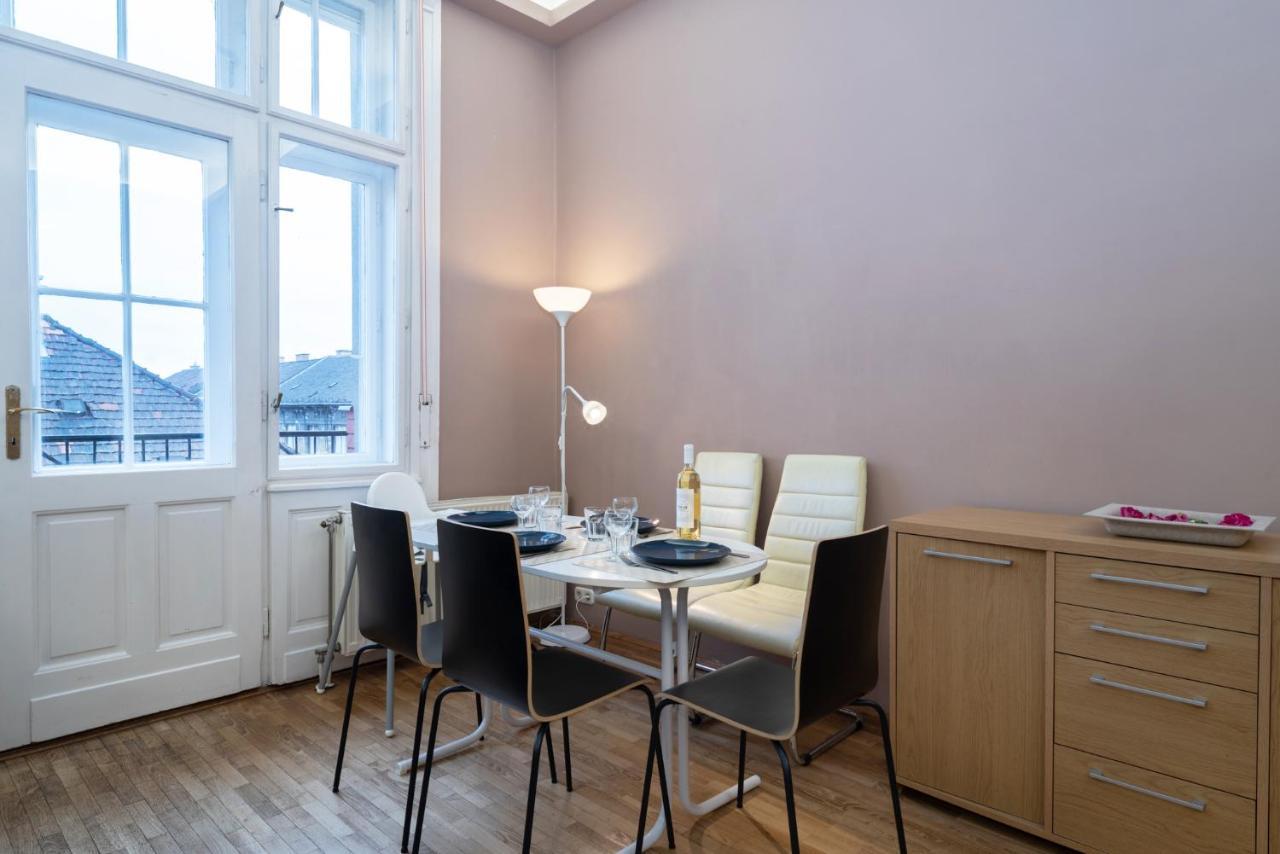 Kiraly Central Apartment With Free Parking And Ac Budapest Exterior foto